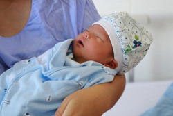 Bệnh viện Thiện Hạnh chào đón em bé thứ 100.000