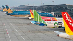 Đi máy bay dịp Tết, những đối tượng nào phải test Covid-19?