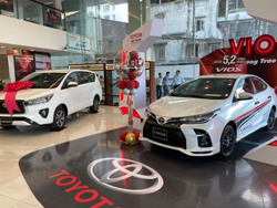 Ôtô tiêu thụ chậm dù giá giảm