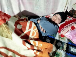 Hoàn cảnh đáng thương của cô giáo trẻ