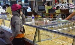 Giá vàng hôm nay 22-1: Giảm dù đồng USD suy yếu