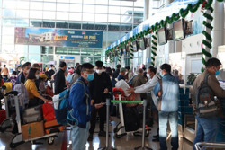 Vận tải hàng không dần phục hồi