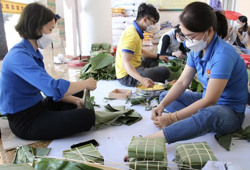 Cho một mùa Xuân ấm