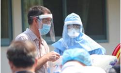 Bệnh nhân nhiễm biến thể Omicron đầu tiên ở Việt Nam ra viện