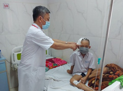Một trẻ 12 tuổi bị u não hiếm gặp được cứu chữa thành công