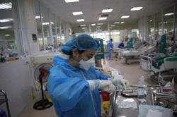 Chủ động ứng phó với biến thể Omicron