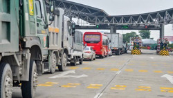 Khuyến cáo tạm dừng đưa hàng hóa xuất khẩu lên Lạng Sơn