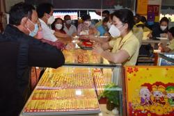 Giá vàng hôm nay 1-10: Vọt lên rồi đột ngột đảo chiều