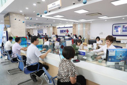 Mặt bằng lãi suất không ngừng tăng