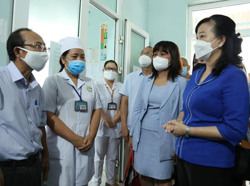 Quyết tâm “phủ sóng” vắc xin phòng COVID-19 (kỳ 3)