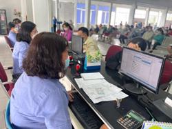 Ngày đầu bán vé tàu Tết: Hơn 20.000 người yên tâm