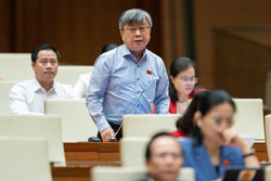 ĐBQH đề nghị tăng lương ngay từ 1/1/2023