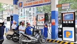 Giá xăng giảm hơn 1.000 đồng, dầu giảm nhẹ