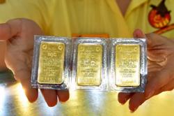 Giá vàng hôm nay 30-10: Vàng SJC lao dốc mạnh