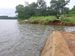 Mùa mưa cận kề, bất an với hồ đập