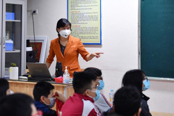 Sớm khắc phục tình trạng thiếu giáo viên