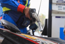 Xem xét điều chỉnh chi phí vận chuyển xăng dầu vào kỳ điều hành 11/10