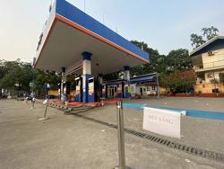 Giá xăng tăng mạnh từ chiều nay 11-11