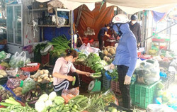 Công nhân trong thời bão giá - Bài 1: Đi chợ cũng chóng mặt