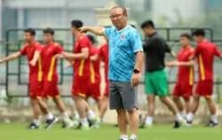 Tuyển Việt Nam chuẩn bị AFF Cup 2022: Vắng Công Phượng, Xuân Trường