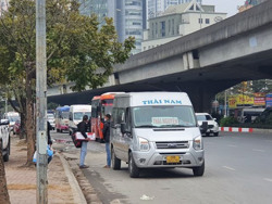 Xử lý dứt điểm 'xe dù, bến cóc'