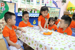 Bộ GDĐT đề nghị kiểm soát chặt thực phẩm và các khâu của bếp ăn bán trú