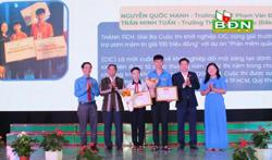 Hai học sinh Ðắk Nông "ẵm" 100 triệu đồng nhờ sáng tạo phần mềm