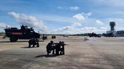 Ứng phó "khủng bố" tấn công sân bay Buôn Ma Thuột