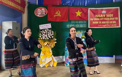 Nặng lòng gìn giữ bản sắc văn hóa Bru - Vân Kiều