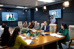 Không thể muốn định giá SGK sao cũng được!