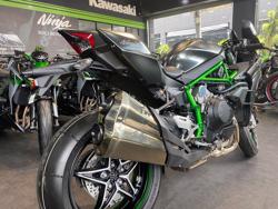 Môtô phân khối lớn hút khách