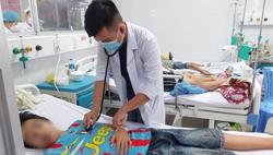 Nghi ngờ mắc sốt xuất huyết, cần đi khám ngay