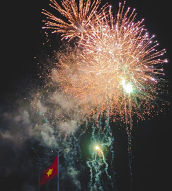 Huyện Krông Ana: Sẽ bắn pháo hoa đêm Giao thừa chào xuân Quý Mão 2023