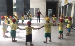 Cần trên 12.000 giáo viên tin học, ngoại ngữ dạy cấp tiểu học