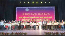 Công bố di sản văn hóa phi vật thể quốc gia và trao tặng, truy tặng danh hiệu nghệ nhân ưu tú