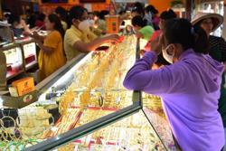 Giá vàng hôm nay 24-12: Tăng trở lại