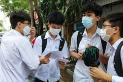 Đổi môn học lớp 10: Chờ hướng dẫn