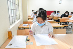 Hướng nghiệp sớm để gỡ khó tuyển sinh