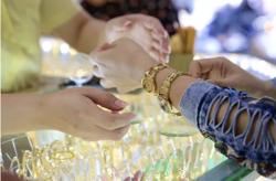 Giá vàng hôm nay 14-2: Vàng SJC lại tăng mạnh trong ngày Valentine
