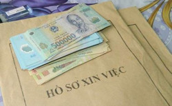 Cảnh giác với lời hứa lo "chạy" việc