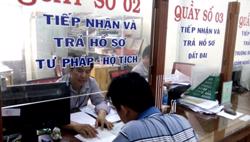 Từ 18/2, có thể dùng giấy khai sinh, giấy kết hôn bản điện tử đi làm thủ tục hành chính