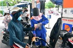 Ứng phó thiếu hụt xăng dầu