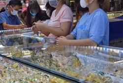 Giá vàng hôm nay 22-2: Vượt ngưỡng 1.900 USD/ounce