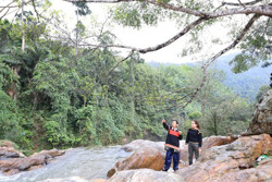 Ngược dòng ngắm thác Drai Kmang N’nŭ