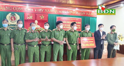 Thưởng nóng Công an Đắk Nông triệt phá đường dây ma túy xuyên quốc gia