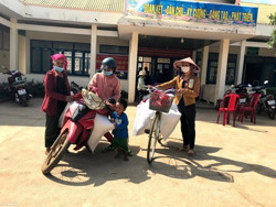 Cấp hơn 1 nghìn tấn gạo hỗ trợ người dân bị ảnh hưởng bởi dịch COVID-19