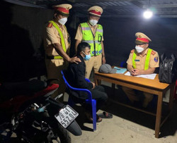 CSGT truy đuổi tên trộm xe máy có 2 tiền án