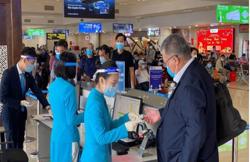 Đề xuất người nhập cảnh không cần có xác nhận tiêm vắc-xin Covid-19