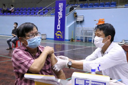 Bộ Y tế đôn đốc các địa phương tăng cường tiêm chủng vắc xin phòng COVID-19