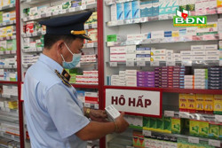 Không "thả nổi" thị trường kit test Covid-19